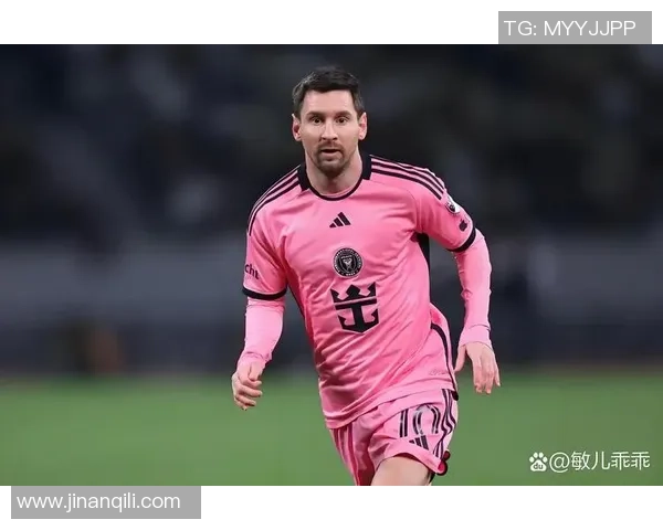 37号足球明星名单揭晓球迷期待新赛季精彩表现与传奇对决 37号足球明星名单揭晓球迷期待新赛季精彩表现与传奇对决